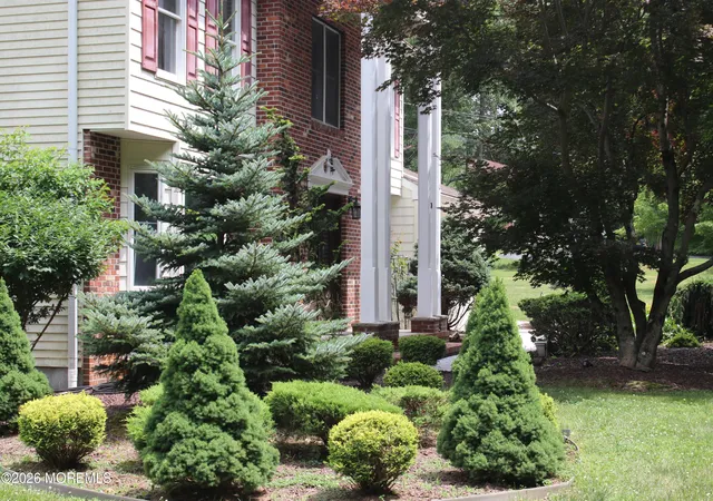 Homes for sale in Manalapan, NJ | 30 Mill Rd, Manalapan, NJ 07726 | MLS# 22619692