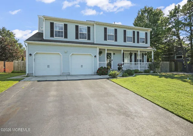 Homes for sale in Manahawkin, NJ | 1009 Beach Ln, Manahawkin, NJ 08050 | MLS# 22619684