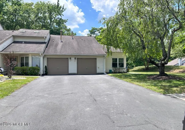 Homes for sale in Englishtown, NJ | 218 Ravenswood Rd, Englishtown, NJ 07726 | MLS# 22619691