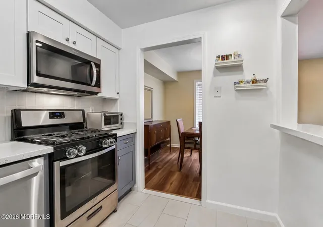 Homes for sale in Aberdeen, NJ | 233 Perth Hill Ct, Aberdeen, NJ 07747 | MLS# 22620334