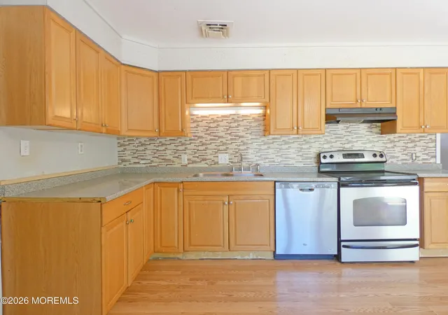 Photo 4 of Single family home for sale at 93 Outboard Ave, Manahawkin, NJ 08050 | MLS# 22619740 | Listing updated on 2026-09-19