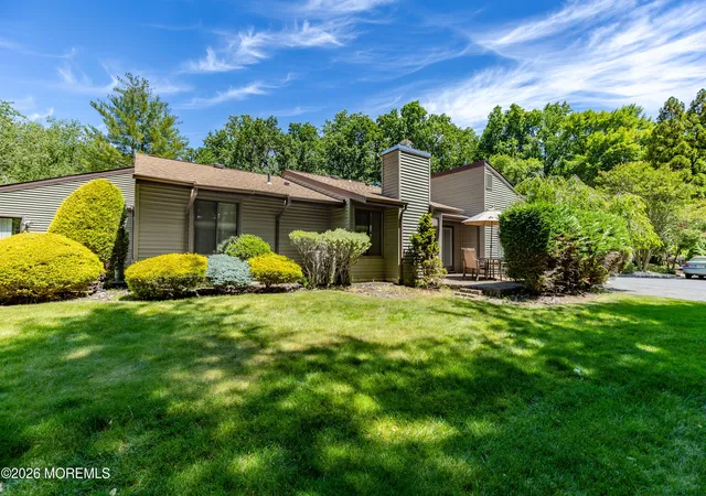 Homes for sale in Red Bank, NJ | 33 Hampton Ct, Red Bank, NJ 07701 | MLS# 22621034