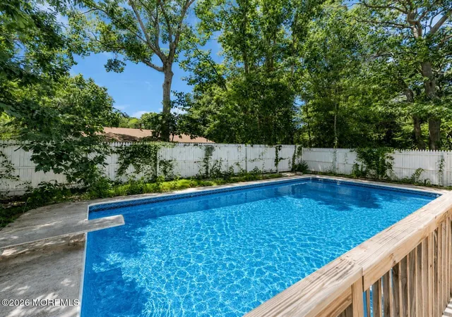 Photo 2 of Single family home for sale at 3 Riverwood Ct, Toms River, NJ 08757 | MLS# 22620639 | Listing updated on 2026-07-22