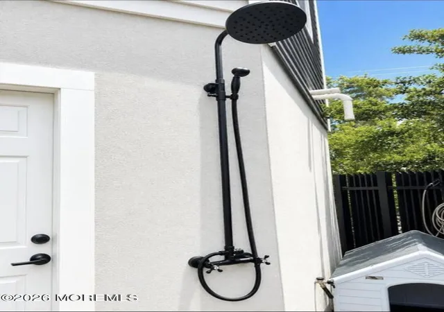 Homes for sale in Middletown, NJ | 100 Main St, Middletown, NJ 07758 | MLS# 22619788
