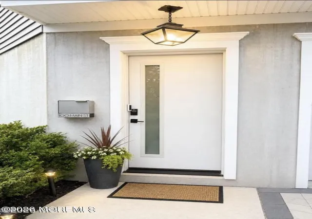 Homes for sale in Middletown, NJ | 100 Main St, Middletown, NJ 07758 | MLS# 22619788