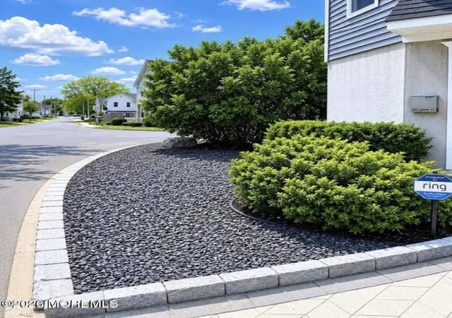 Homes for sale in Middletown, NJ | 100 Main St, Middletown, NJ 07758 | MLS# 22619788