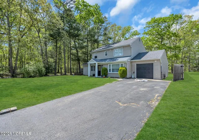 Homes for sale in Manchester, NJ | 2261 Huckleberry Rd, Manchester, NJ 08759 | MLS# 22620022