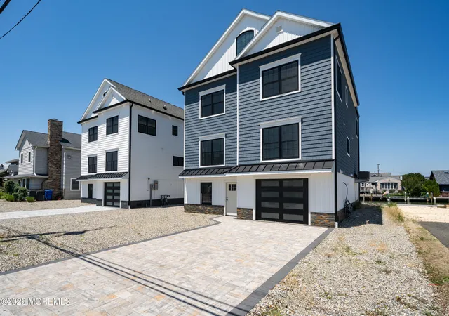 Photo 3 of Single family home for sale at 3416 Adams Ave, Toms River, NJ 08753 | MLS# 22620000 | Listing updated on 2026-10-05