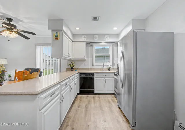 Photo 1 of Single family home for sale at 20 Thronbury Ct, Toms River, NJ 08757 | MLS# 22619968 | Listing updated on 2026-09-14