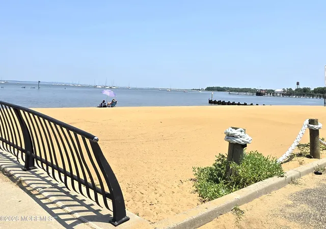 Homes for sale in Keyport, NJ | 231 Atlantic Street, Keyport, NJ 07735 | Houzeo