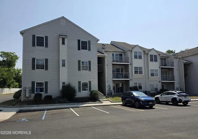 Homes for sale in Keyport, NJ | 231 Atlantic St, Keyport, NJ 07735