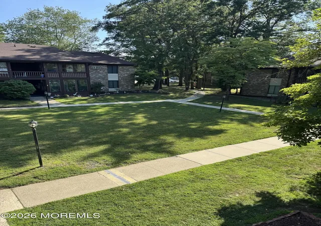 Homes for sale in Manalapan, NJ | 105 W Amberly Dr W #G, Manalapan, NJ 07726 | MLS# 22619846