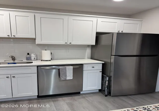 Homes for sale in Manalapan, NJ | 105 W Amberly Dr W #G, Manalapan, NJ 07726 | MLS# 22619846