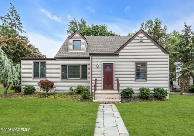 Homes for sale in Middletown, NJ | 89 Oak Hill Rd, Middletown, NJ 07748 | MLS# 22619949