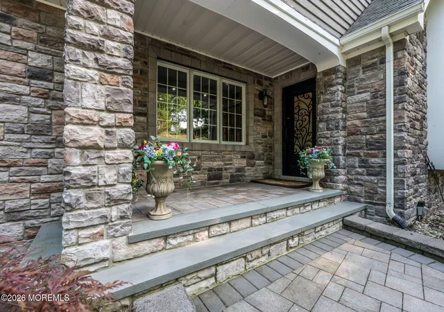 3rd image of 6 Forest Park Ct, Holmdel, NJ 07733 | MLS# 22619909