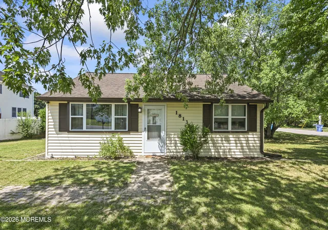 1st image of 1813 Southampton Blvd, Toms River, NJ 08757 | MLS# 22619871