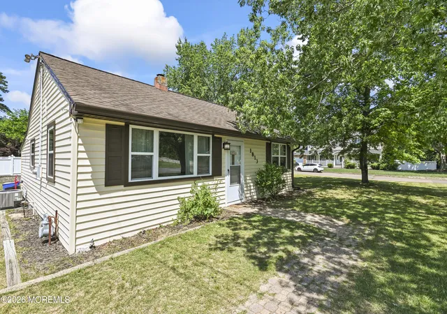 28th image of 1813 Southampton Blvd, Toms River, NJ 08757 | MLS# 22619871