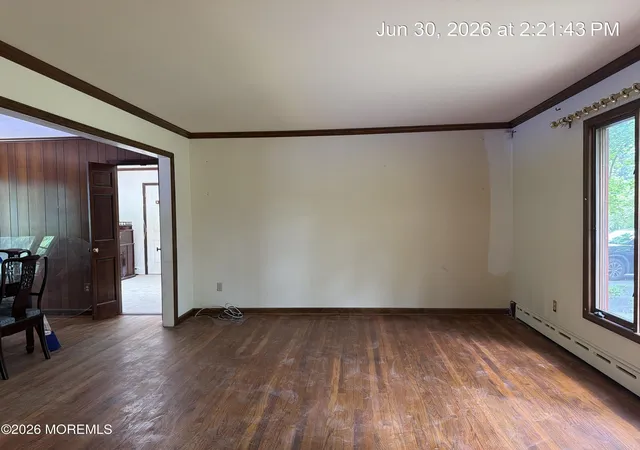 Homes for sale in Tinton Falls, NJ | 37 Alden Ln, Tinton Falls, NJ 07724 | MLS# 22619922