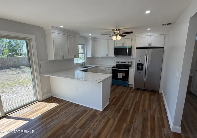 Homes for sale in Manahawkin, NJ | 43 Lighthouse Dr, Manahawkin, NJ 08050 | MLS# 22619895