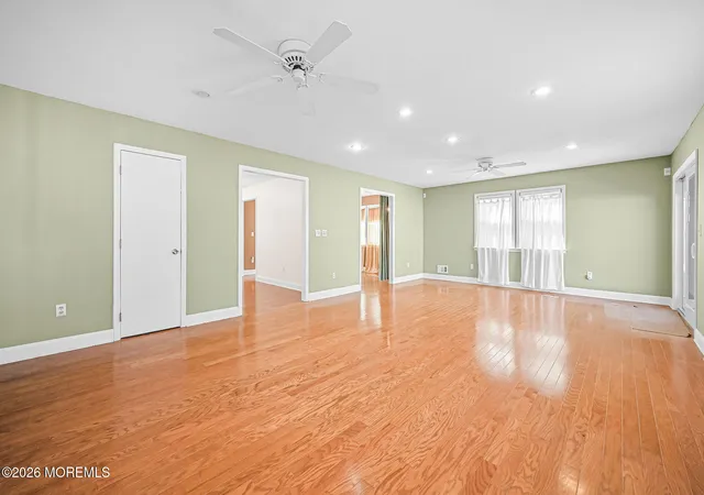 Homes for sale in Keyport, NJ | 106 Chingarora Ave, Keyport, NJ 07735 | MLS# 22619987