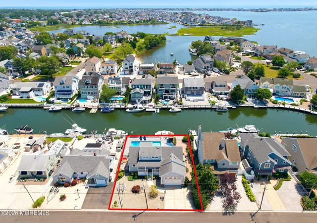 Homes for sale in Point Pleasant Boro, NJ | 1648 Center St, Point Pleasant Boro, NJ 08742 | MLS# 22620207