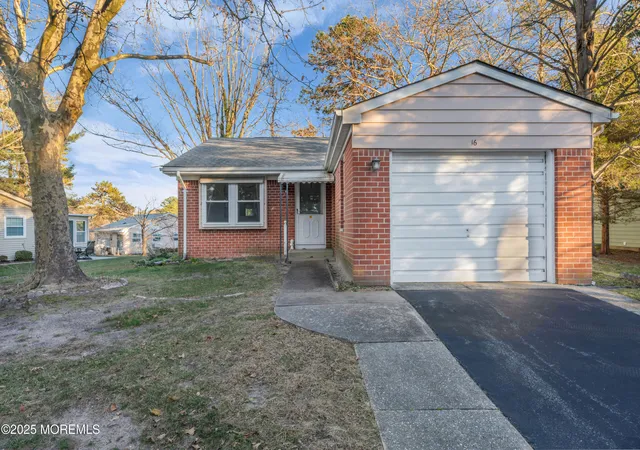 2nd image of 16 Musket Ln, Whiting, NJ 08759 | MLS# 22619919