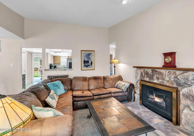 5th image of 7 Kingston Close #1000, Freehold, NJ 07728 | MLS# 22619977