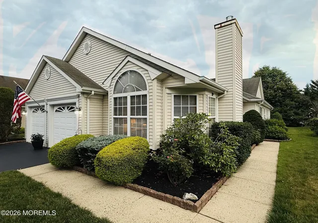Homes for sale in Lakewood, NJ | 18 Skyline Dr, Lakewood, NJ 08701 | MLS# 22619971