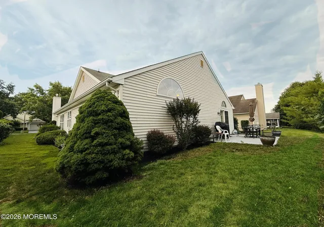 Homes for sale in Lakewood, NJ | 18 Skyline Dr, Lakewood, NJ 08701 | MLS# 22619971