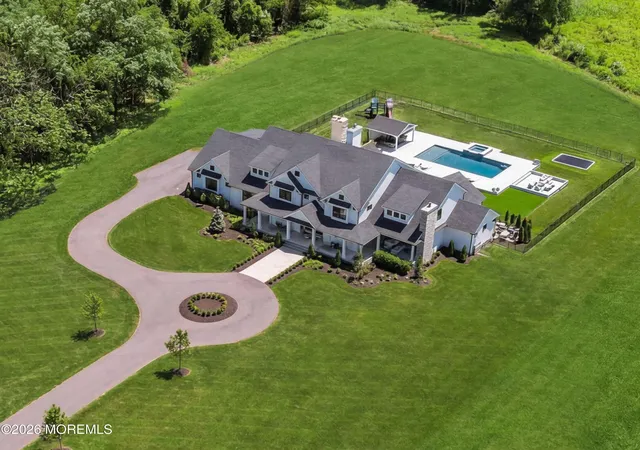 Homes for sale in Colts Neck, NJ | 8 Hillcrest Dr, Colts Neck, NJ 07722 | MLS# 22620424
