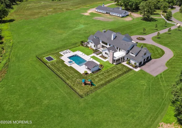 Homes for sale in Colts Neck, NJ | 8 Hillcrest Dr, Colts Neck, NJ 07722 | MLS# 22620424