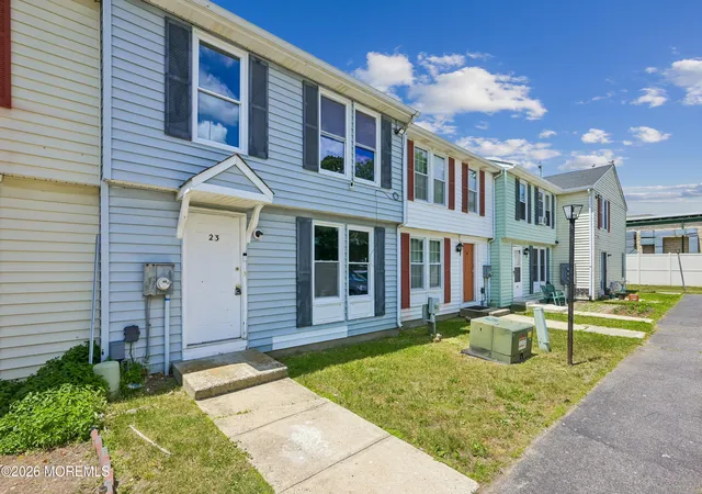 Photo 3 of Single family home for sale at 23 Theresa Ct, Galloway, NJ 08205 | MLS# 22619959 | Listing updated on 2026-09-21