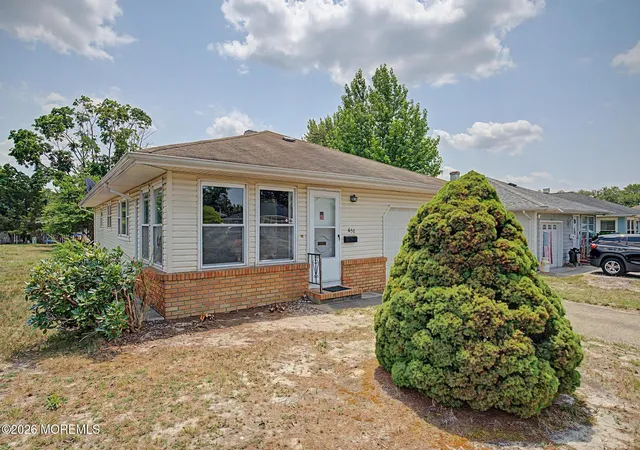 Homes for sale in Toms River, NJ | 658 Jamaica Blvd, Toms River, NJ 08757 | MLS# 22619996