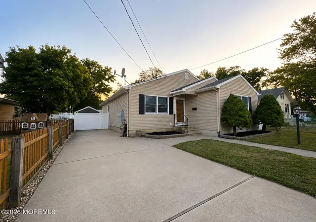 Homes for sale in North Middletown, NJ | 141 Morningside Ave, North Middletown, NJ 07748 | MLS# 22620037