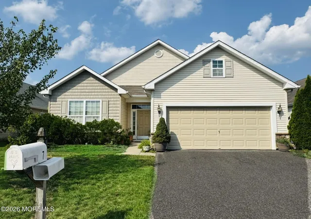 1st image of 7 Eagle Ridge Cir, Lakewood, NJ 08701 | MLS# 22620050