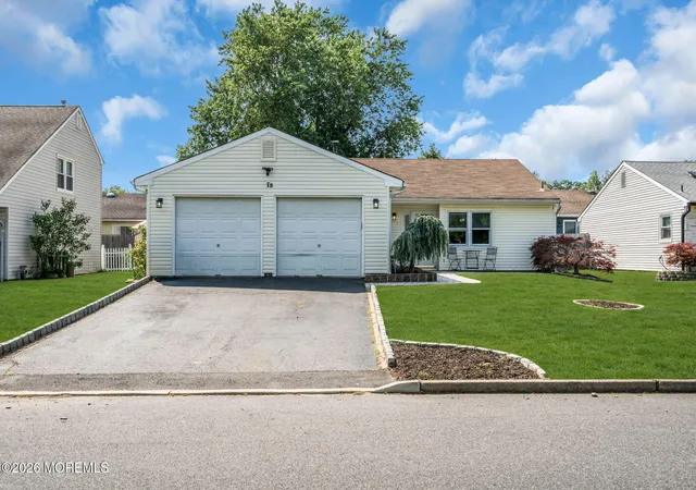 4th image of 13 Scenic Dr, Freehold, NJ 07728 | MLS# 22620130