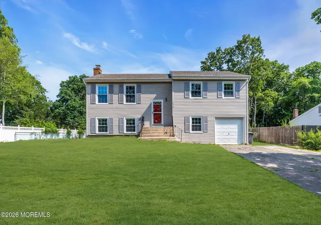 Homes for sale in Toms River, NJ | 173 Stowe St, Toms River, NJ 08753 | MLS# 22620073