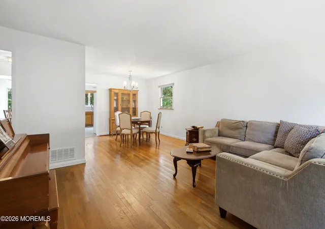 Homes for sale in Middletown, NJ | 17 Millbrook Dr, Middletown, NJ 07748 | MLS# 22620195