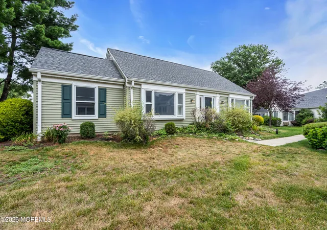 2nd image of 452 Roxbury Ln #A, Monroe Township, NJ 08831 | MLS# 22620819