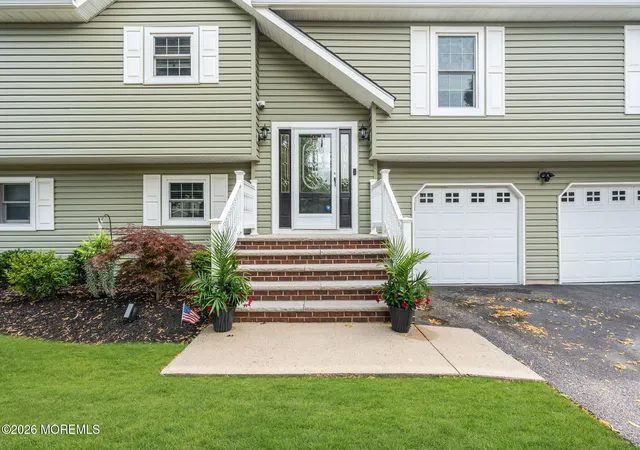 2nd image of 46 Cherry Bend Dr S, Howell, NJ 07731 | MLS# 22620347