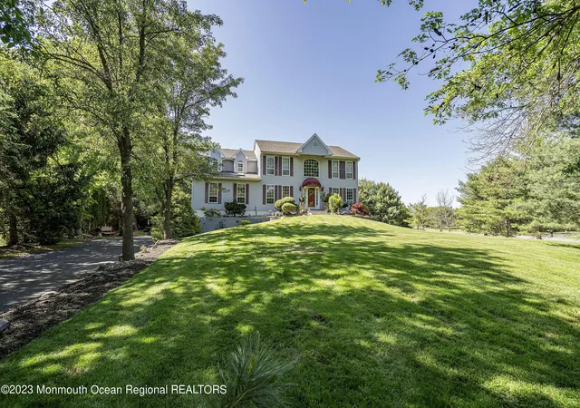 2nd image of 2 Twin Oaks Ct, Jackson, NJ 08527 | MLS# 22620429
