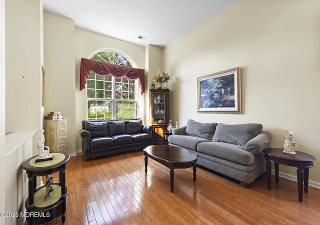 5th image of 7 Masters Ct, Tuckerton, NJ 08087 | MLS# 22620474