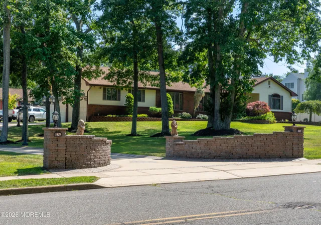 Photo 1 of Single family home for sale at 126 Shenandoah Blvd, Toms River, NJ 08753 | MLS# 22620267 | Listing updated on 2026-07-13