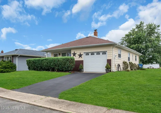 Photo 1 of Single family home for sale at 23 Spanish Wells St, Toms River, NJ 08757 | MLS# 22620200 | Listing updated on 2026-09-17