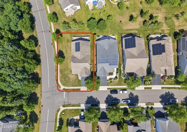 Homes for sale in Manalapan, NJ | 1 Percheron Rd, Manalapan, NJ 07726 | MLS# 22620607