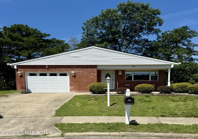Photo 1 of Single family home for sale at 16 Brisbane Ct, Toms River, NJ 08757 | MLS# 22621197 | Listing updated on 2026-07-27