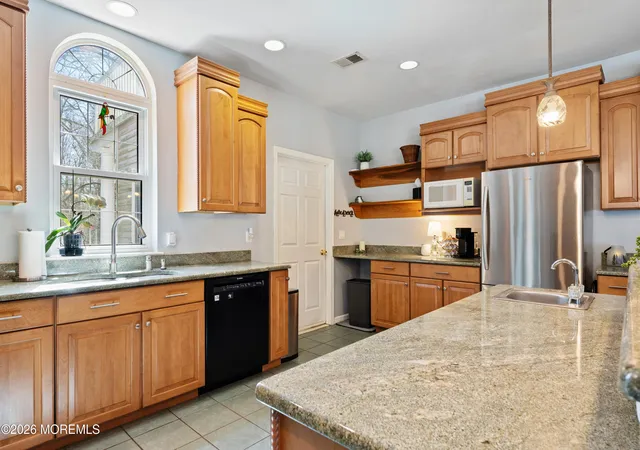 Photo 4 of Single family home for sale at 1042 Maxim Southard Rd, Howell, NJ 07731 | MLS# 22620268 | Listing updated on 2026-09-03