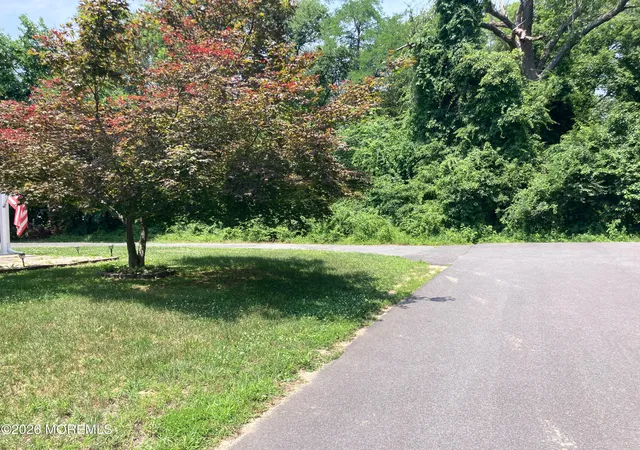 Homes for sale in Manchester, NJ | 9 A West Lake Dr #A, Manchester, NJ 08759 | MLS# 22620284