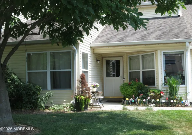 2nd image of 37 Aspen Ave, Englishtown, NJ 07726 | MLS# 22620290