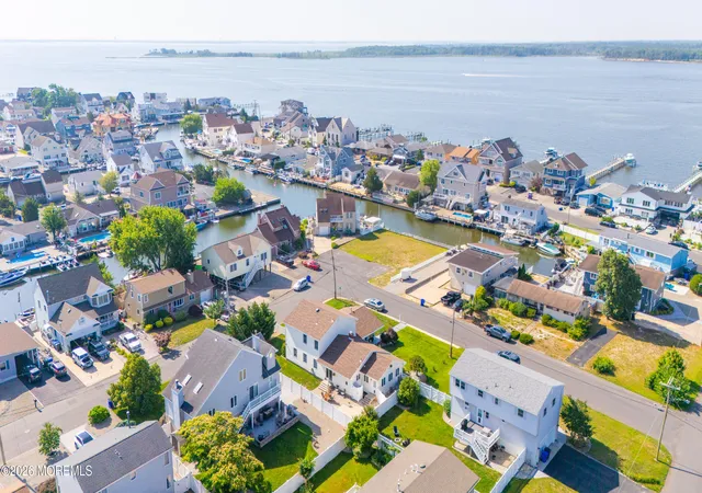 69th image of 212 Riviera Dr, Toms River, NJ 08753 | MLS# 22620317